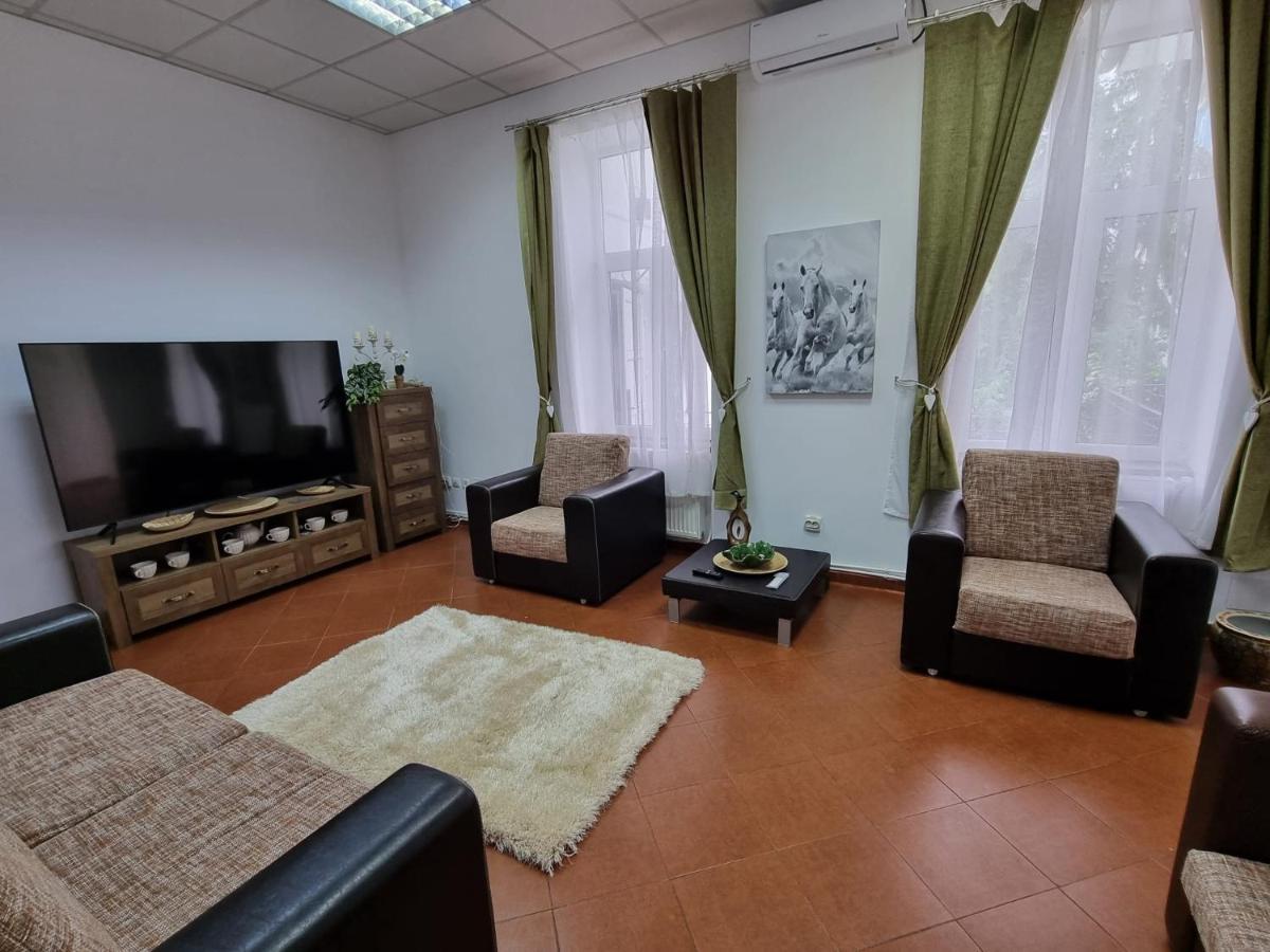 Central Park Apartments Cluj-Napoca Luaran gambar